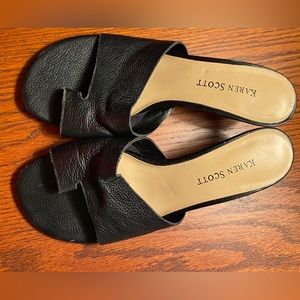 Karen Scott black sandals size 6 with 2 1/2 in heel